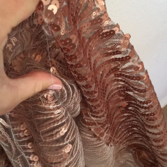 Rose gold sequined formal gown - Picture 4 of 5